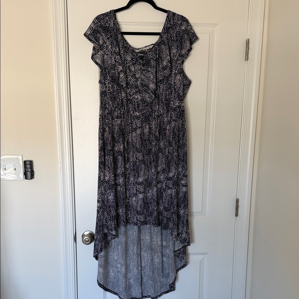 NWOT Torrid Women's Blue & White Ruffle Neck High-Low Casual Dress